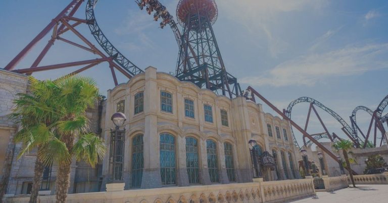 Achterbahn Voltron Nevera im Europa-Park